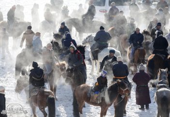 Қытайлық қазақтар Моңғолиядағы қобдалық қандастарына таңқалып қайтты (ФОТО)