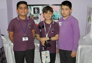 Мектеп оқушылары «ақылды смартфон» ойлап тапты