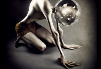 «Цивилизованное человечество» погибнет из-за голых баб