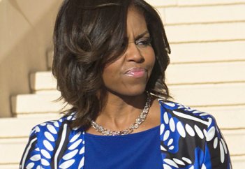 Возмущение в Саудовской Аравии – непокрытая голова Мишель Обама во время последнего визита (видео)