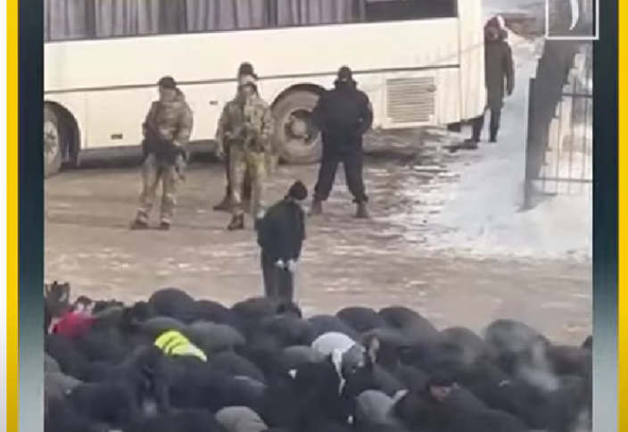 Джума-намаз под дулами автоматов: отношение к мусульманам в России