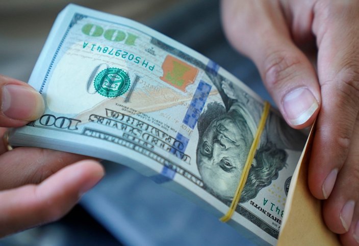 Что важно знать при вывозе иностранной валюты из Казахстана