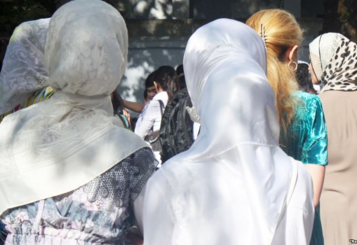 Власти Таджикистана намерены депортировать из страны женщин в хиджабах
