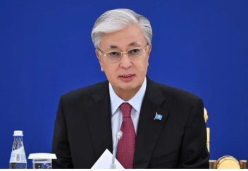 Токаев подписал закон о детях-сиротах