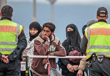 Нелегальная миграция на поверку оказывается не такой уж нелегальной