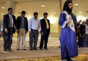 Феминистер өз мешітін ашты