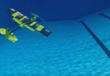 Инженерлер суда жүзіп, әуеде ұша алатын дрон жасап шығарды (фото+видео)