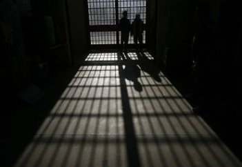 Исламға тіл тигізгені үшін он жылға бас бостандығынан айырылды