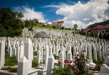 Мусульманское кладбище обвинили в… шумности