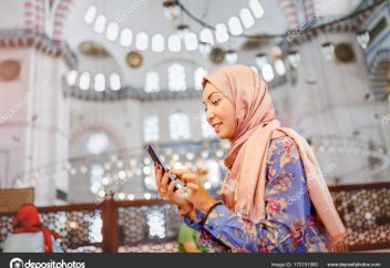 Разное: В Кыргызстане запретили никях по телефону