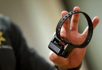 В Казахстане будут следить за заключенными через спутник