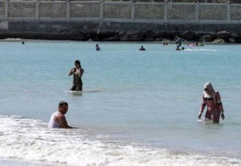 Сирийцам предписали носить благопристойную одежду на пляжах