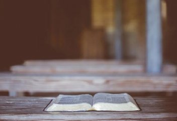 Религиозную литературу незаконно распространяли в Актюбинской области