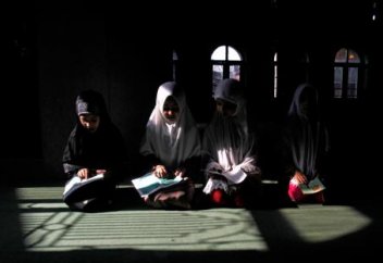 Индия объявила перемирие в Кашмире на время месяца поста