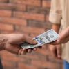 Бергенін міндетсінетін адамға Алла Тағала қиямет күні қарамайды!
