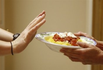 Ғалымдар майлы тағамның неліктен қатерлі ісікке шалдықтыратынын анықтады