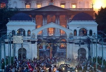 От «арабской весны» к азиатским восстаниям