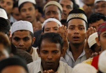 Мұсылмандардың көз жасы жібермеді... (видео)