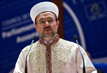 Мехмет Гөрмез: ИСИМ-нің толық атын қолданбайықшы...