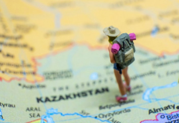 Граждане 100 стран смогут без визы приезжать в Казахстан