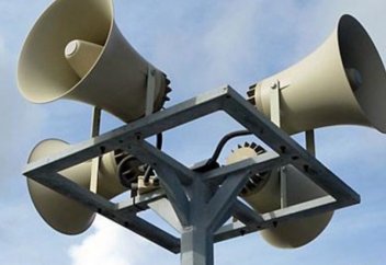 Жители Актау сравнили объявления из громкоговорителей с психологической атакой