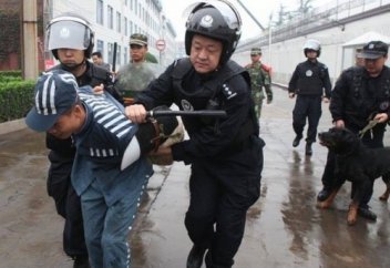 Қытайдағы 400 қазақ студенті із-түссіз жоғалып кетті!