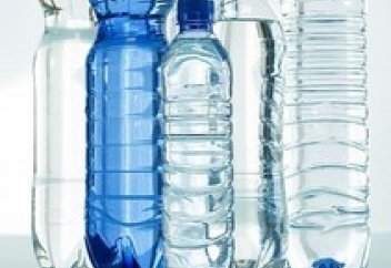 Что нужно проверить, когда будете покупать воду в пластиковой бутылке