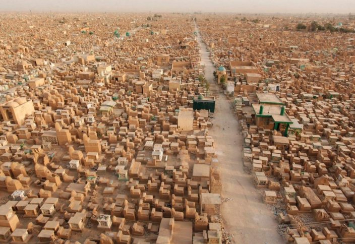 Долина мира – самое большое мусульманское кладбище в мире