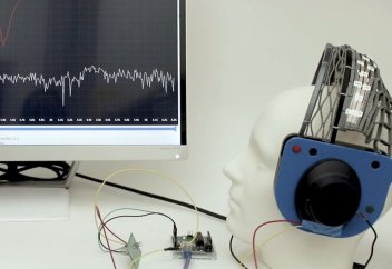 Сигналды өзі іздеп табу үшін пішінін өзгерте алатын «тірі» антенна жасалды