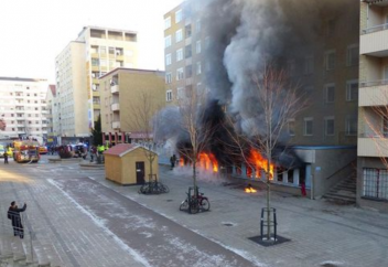 Бомбоудар по мечети посреди «цивилизованной» Европы