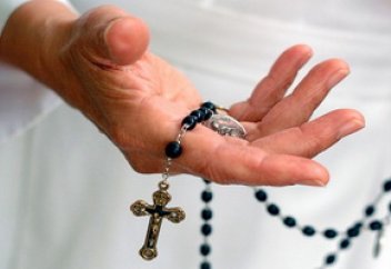 Священниктер мұсылмандарды жаппай шоқындыру саясатының себебін айтты