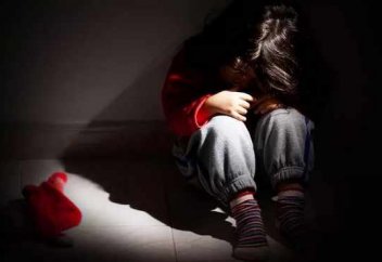 Балаларды күш қолданып тәрбиелеуге басыбүтін тыйым салынады