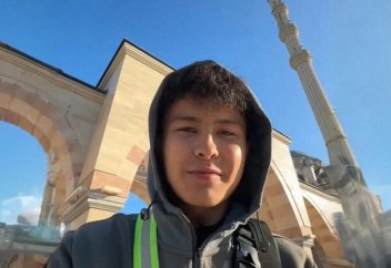 Ролан из Казахстана проехал до Мекки 8000 км на велосипеде