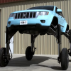 Алдындағы автокөліктерді «аттап» өте алатын Jeep жұртшылық назарына ұсынылды (видео)