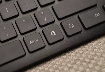 Microsoft добавила на клавиатуру две новые кнопки