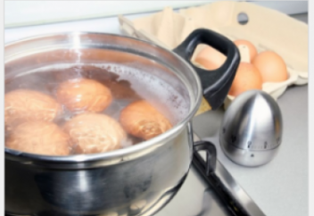 Как сварить яйца, чтобы они легко чистились? Как варить яйца, чтобы они не трескались?