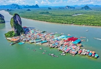 Суда тұрған мұсылман ауылы, аянышты өмір, қазақпен кездесу // Ко Паньи, Таиланд