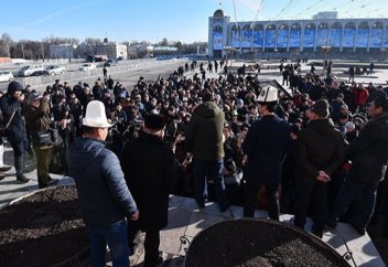 Жители Киргизии восстали против китайцев и поплатились (ВИДЕО)