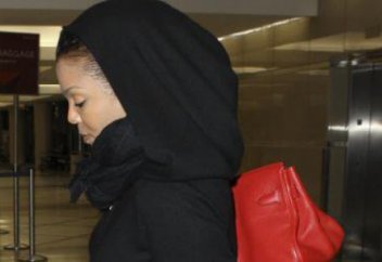 Майкл Джексоның қарындасы исламды қабылдады ма?