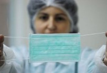 Казахстанцам посоветовали носить маски из-за эпидемии коронавируса