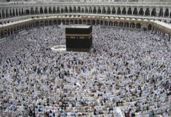 К обслуживанию хаджа привлекут женщин – шумиха началась