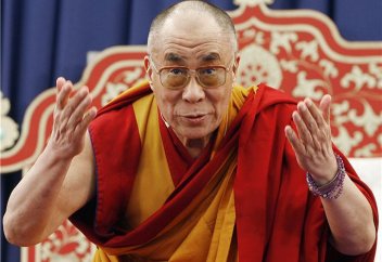 Далай-лама призвал вести диалог с ДАИШ