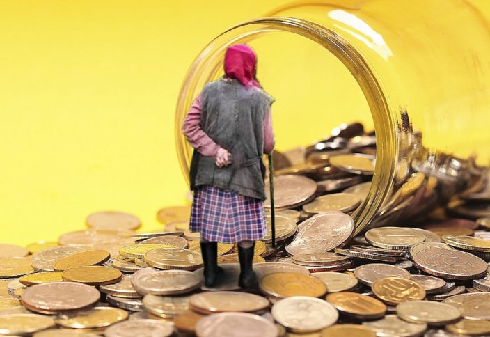 Казахстанцы смогут потратить пенсионные на лечение за рубежом