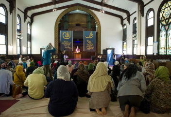 Әйелдер мешітінің танымалдылығы артып келеді