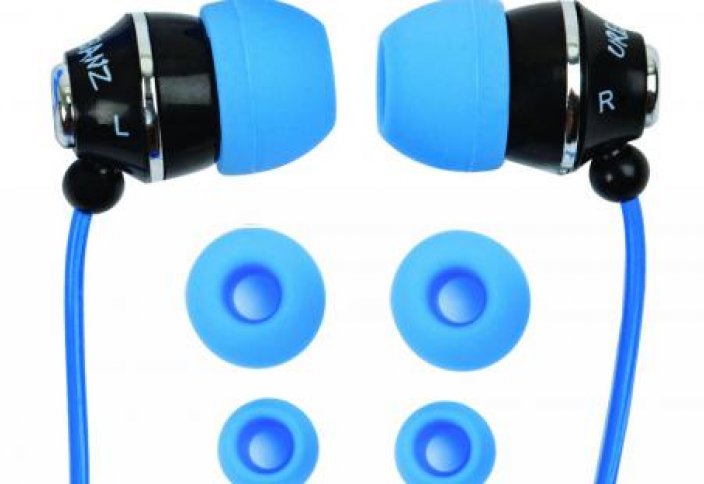 Необычный хиджаб для всех любительниц наушников