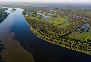 Нариман Қыпшақбаев: Сібір өзендерін Аралға бұрғаннан гөрі су бөлісіне жаңа технологияны енгізген ұтымды