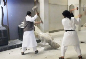 ИСИМ содырлары тарихи көне мұражайды қиратты (ВИДЕО)