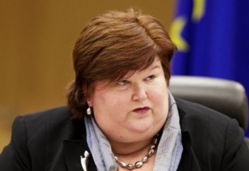 Денсаулық сақтау министрі артық салмағы үшін қызметінен шеттетілуі мүмкін