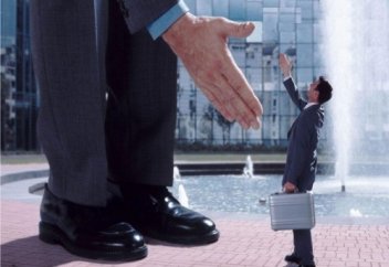 Бизнес немесе мемлекеттік қызмет – қайсысы тиімді?