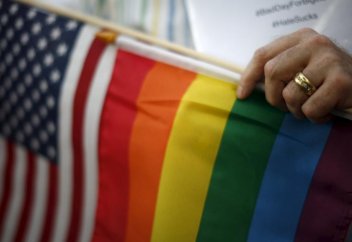Содом и Гоморра нашего времени - в США за полгода заключили почти 100 тысяч «гей-браков»